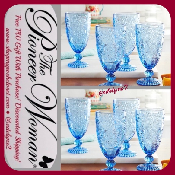 🌺 New Pioneer Woman (8) Amelia 14.7-Ounce Blue Embossed Heart Design Goblets - Picture 1 of 8